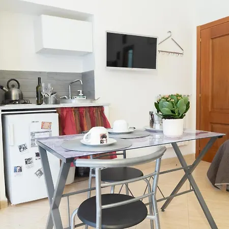 Neapolitan Style Apartrment