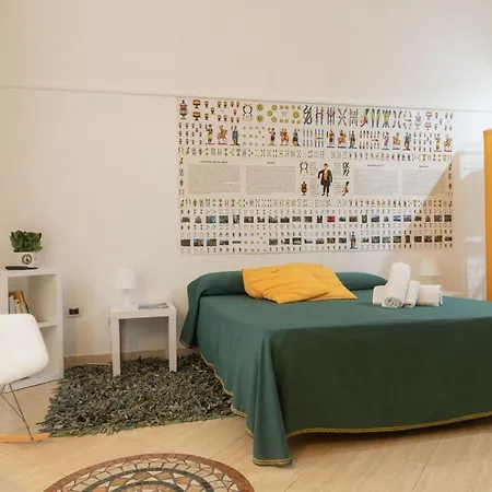 Semesterbostad Neapolitan Style Apartrment *
