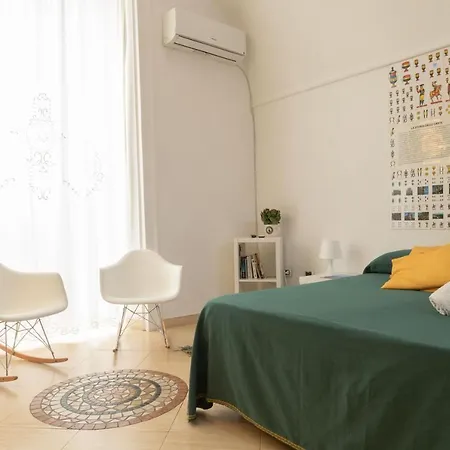 Neapolitan Style Apartrment